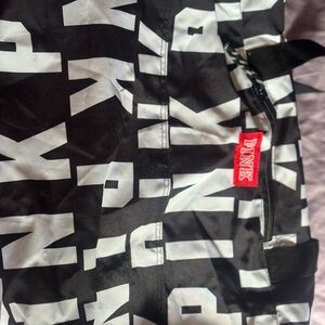 Great size duffel bag
